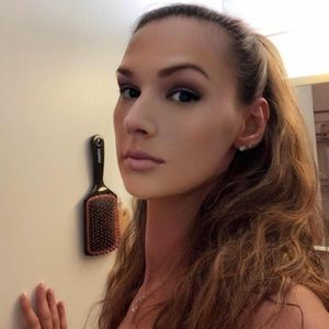 Meet your Posher, Denisa